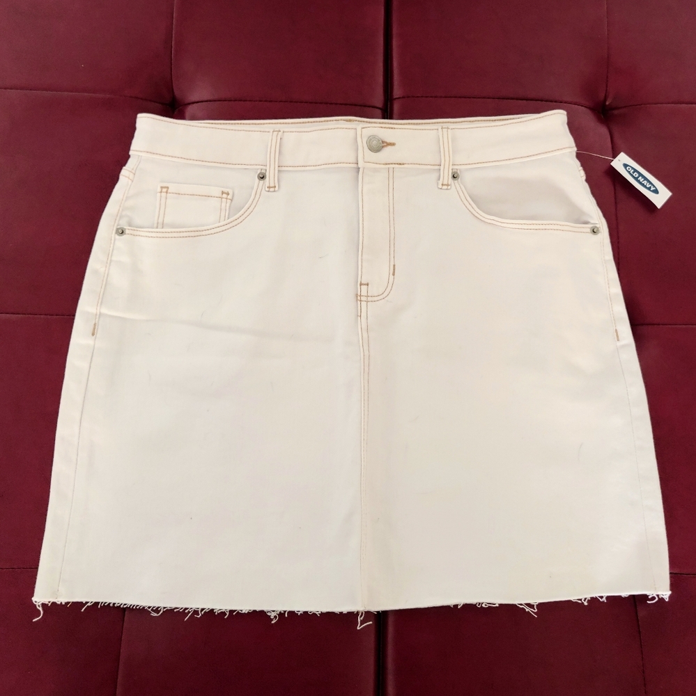 NWT Old Navy Calla Lily White Denim Miniskirt